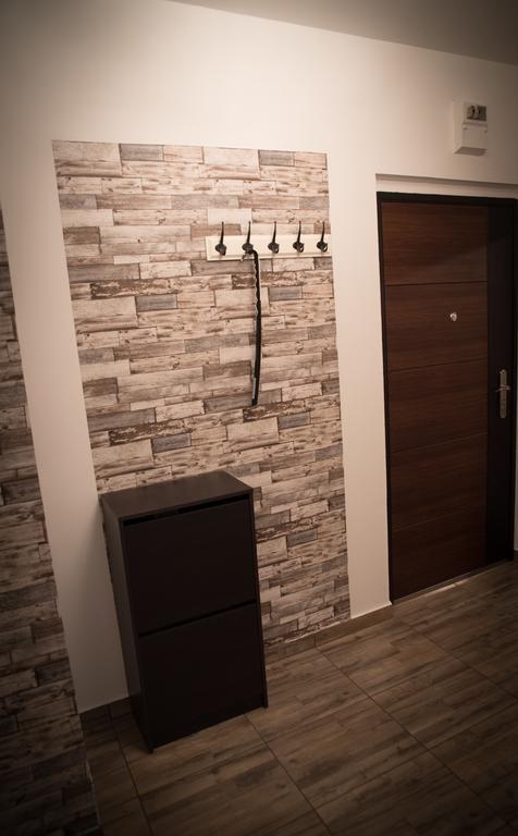 Anna Apartman Дьор Екстериор снимка