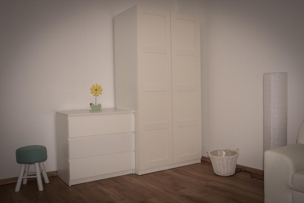 Anna Apartman Дьор Екстериор снимка